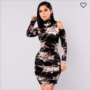 [Fashion Nova] - Kalista Velvet Dress